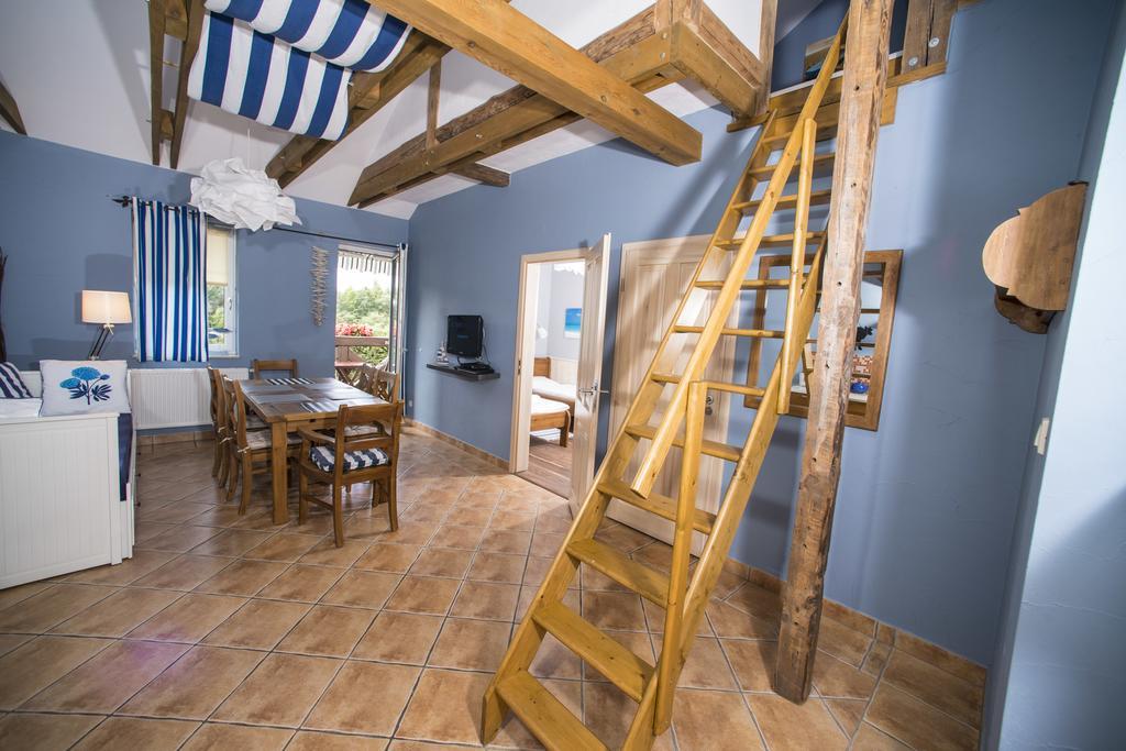 Villa Mare Apartamenty Грзибово Экстерьер фото